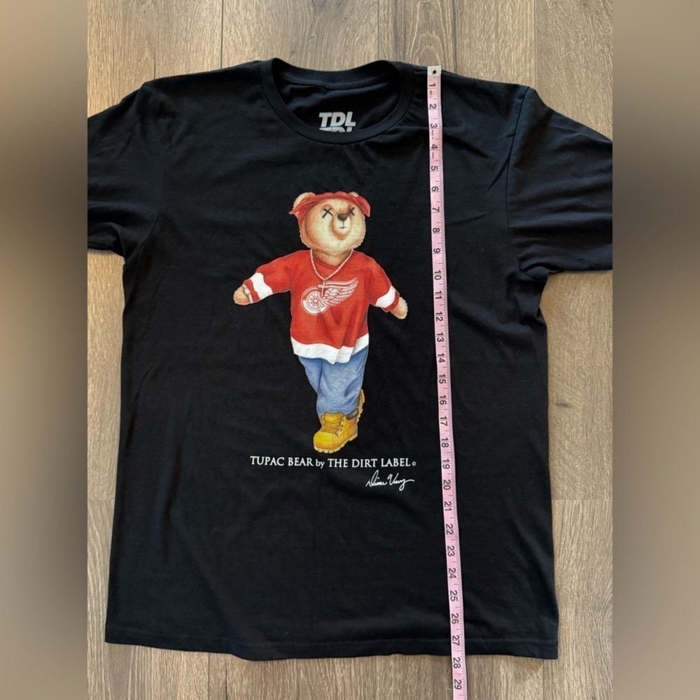 TDL The Dirt Label Tupac Bear T Shirt Size Medium - Picture 6 of 6